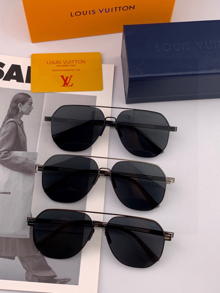 LOUIS VUITTON SUNGLASSES-011