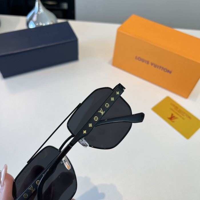 LOUIS VUITTON SUNGLASSES-09