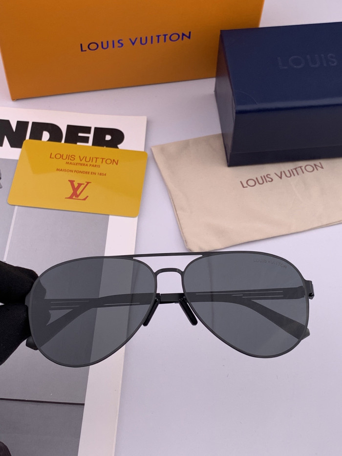 LOUIS VUITTON SUNGLASSES-011