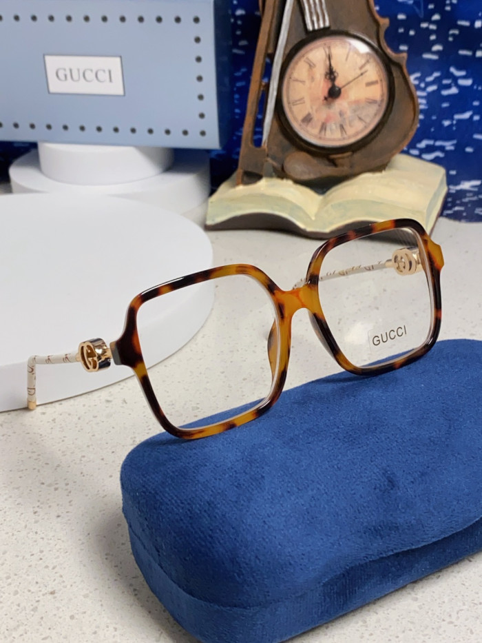 GUCCI  SUNGLASSES-58