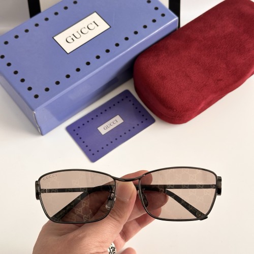 GUCCI SUNGLASSES-051