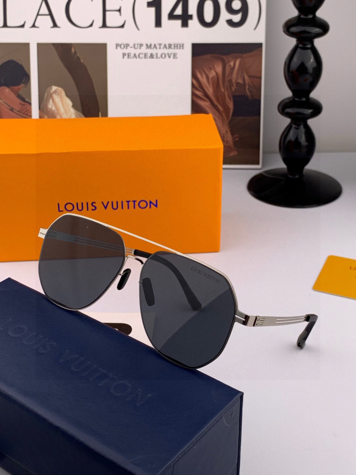 LOUIS VUITTON SUNGLASSES-011