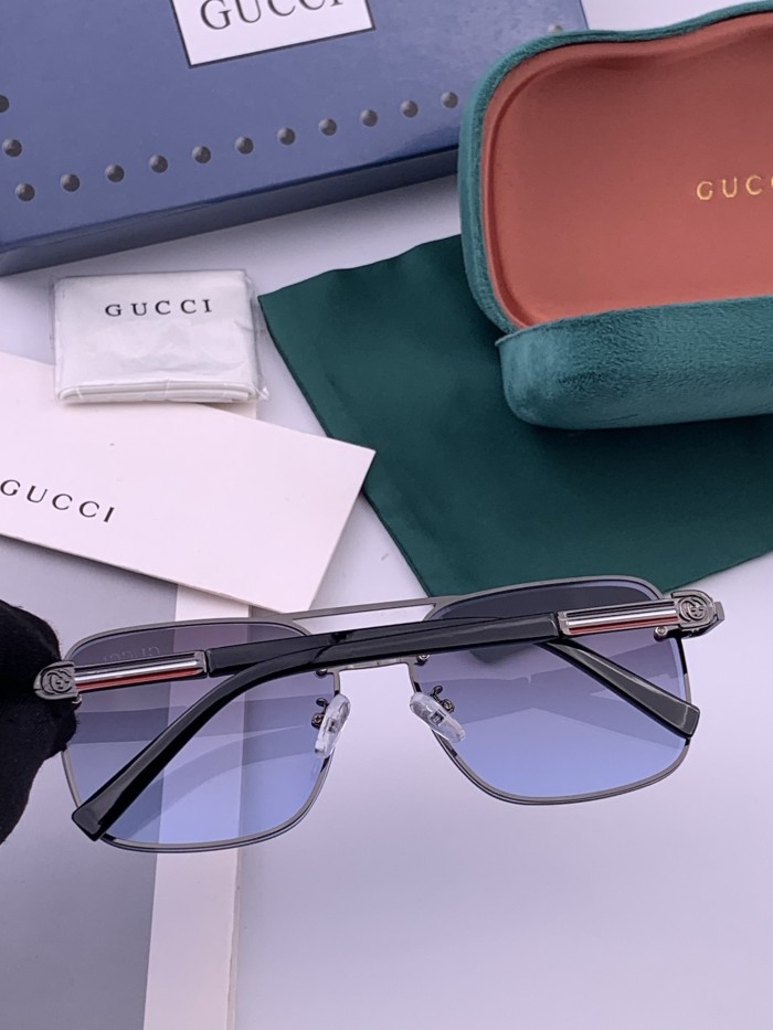 GUCCI SUNGLASSES-011