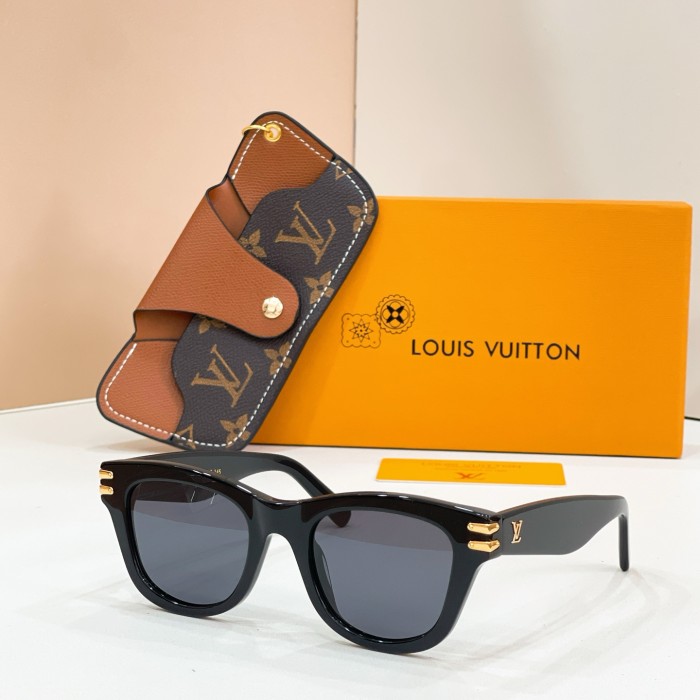 LOUIS VUITTON SUNGLASSES-041