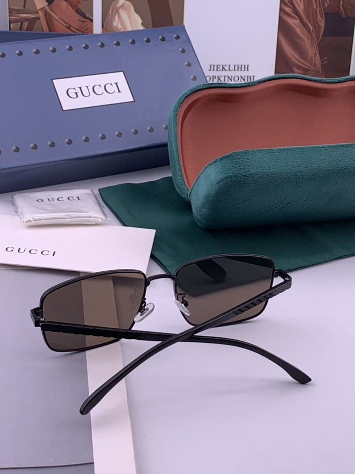 GUCCI SUNGLASSES-011