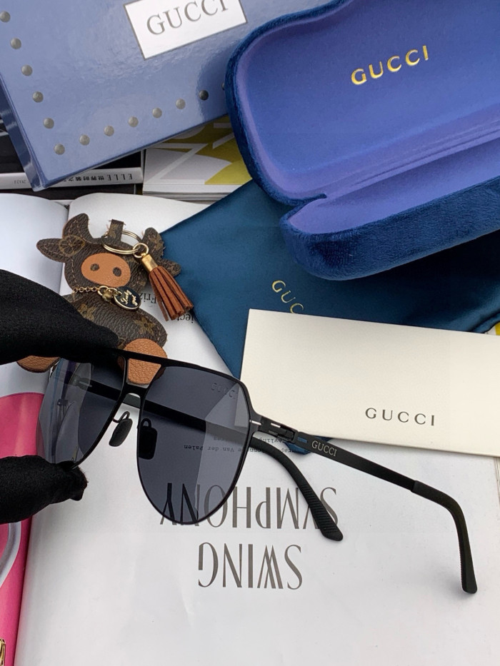 GUCCI SUNGLASSES-011