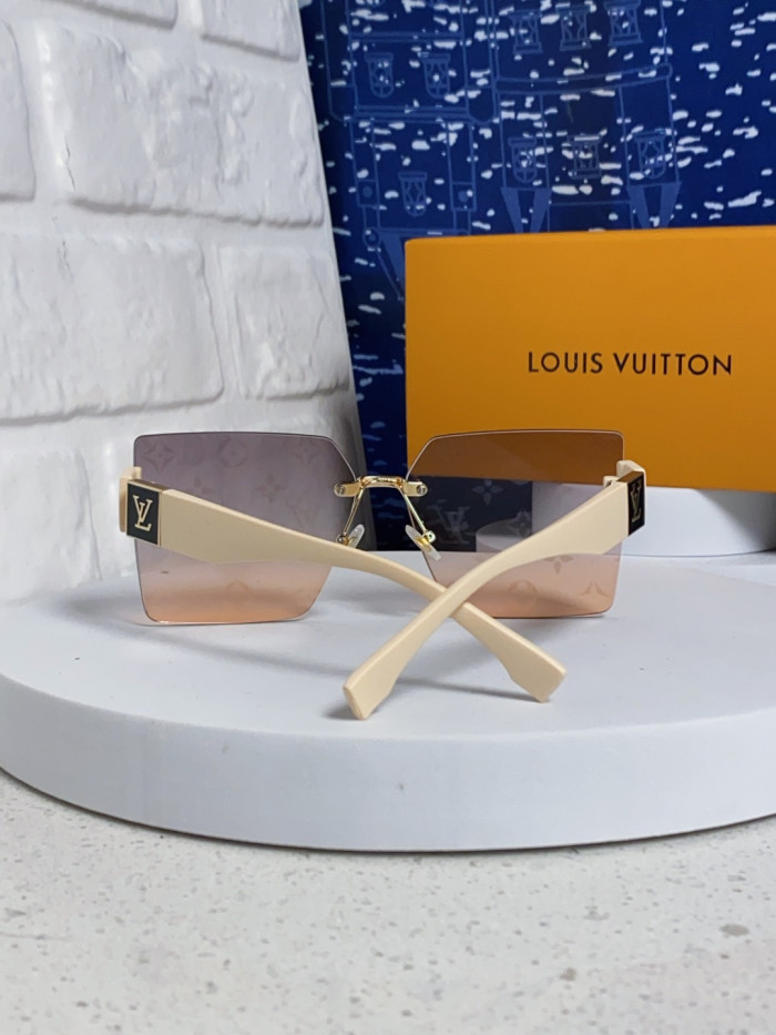 LOUIS VUITTON SUNGLASSES-09