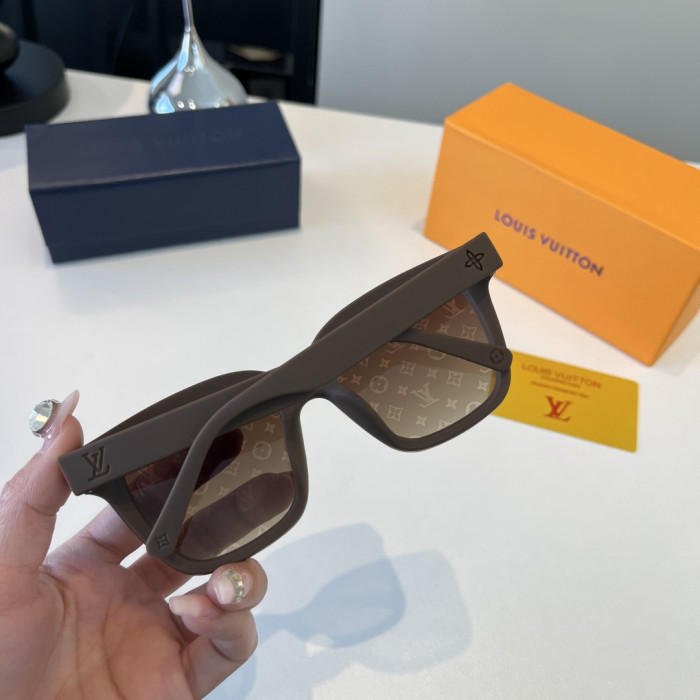 LOUIS VUITTON SUNGLASSES-09