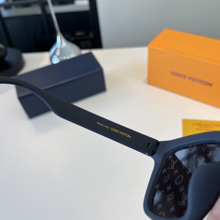 LOUIS VUITTON SUNGLASSES-09