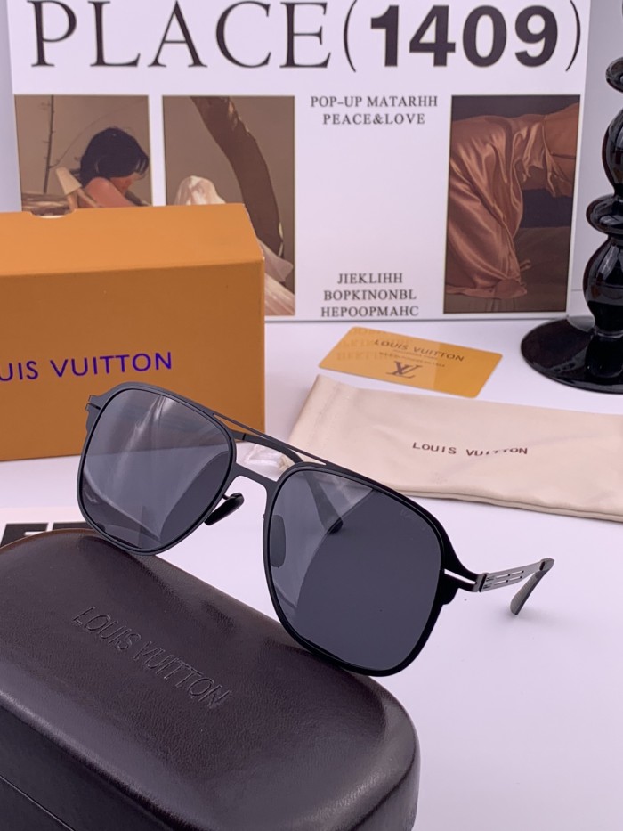 LOUIS VUITTON SUNGLASSES-011