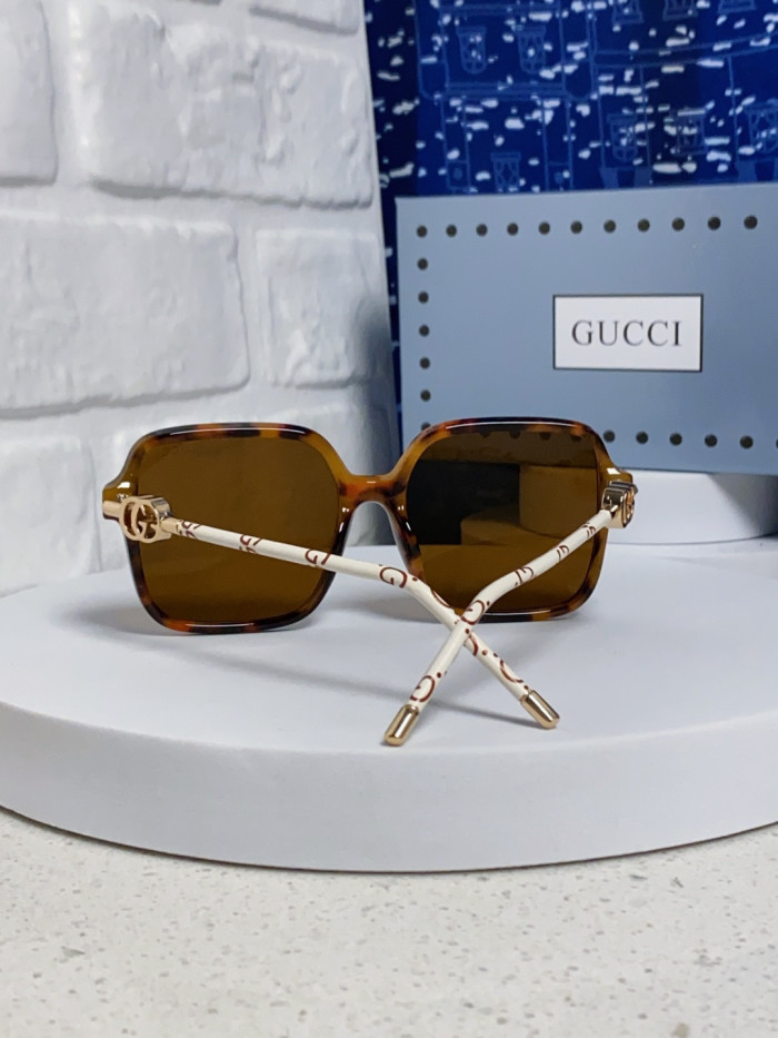 GUCCI  SUNGLASSES-58