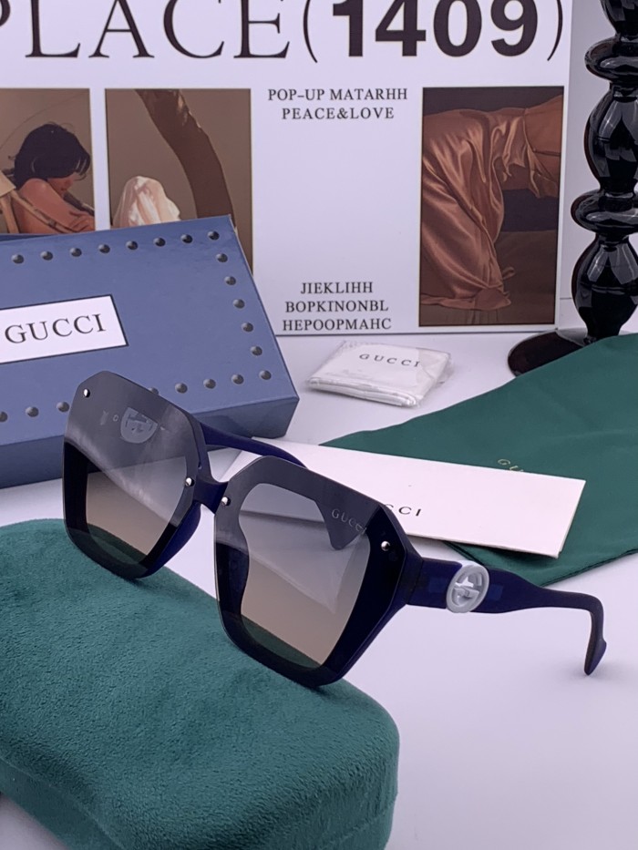 GUCCI SUNGLASSES-011