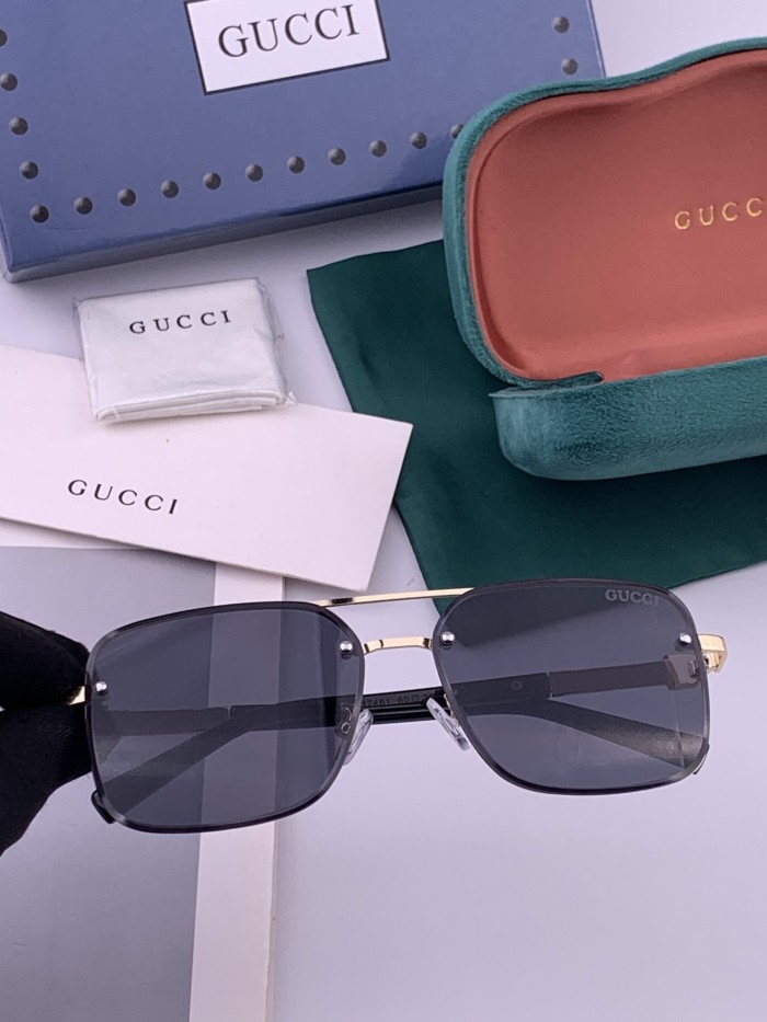 GUCCI SUNGLASSES-011