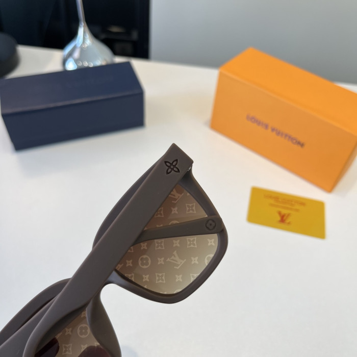 LOUIS VUITTON SUNGLASSES-09