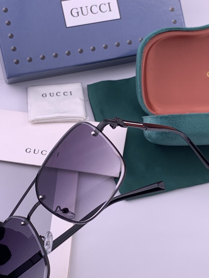 GUCCI SUNGLASSES-011