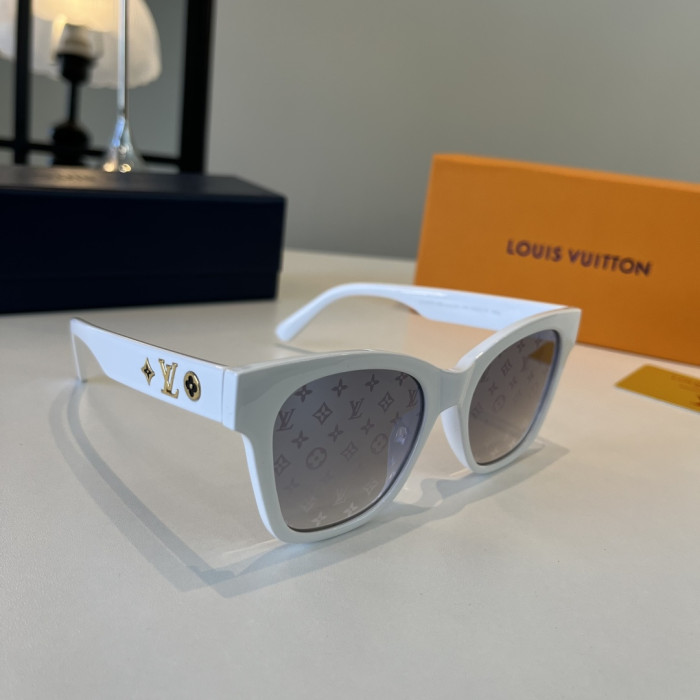 LOUIS VUITTON SUNGLASSES-09