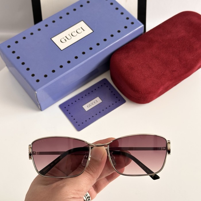 GUCCI SUNGLASSES-051