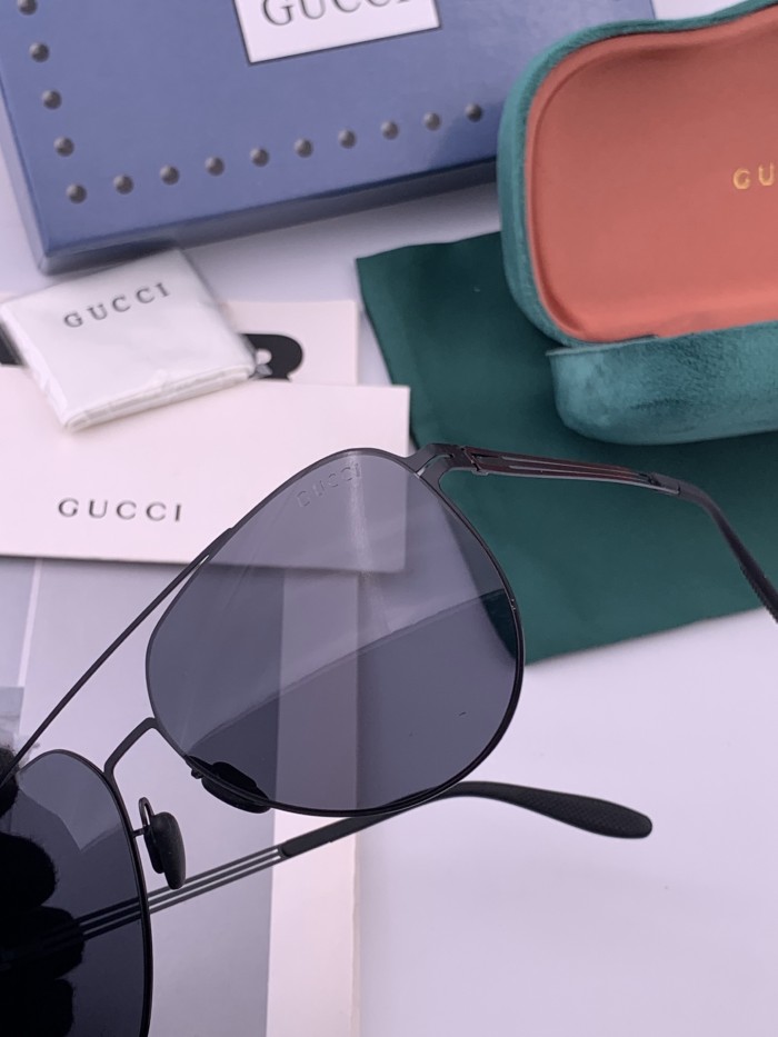 GUCCI SUNGLASSES-011