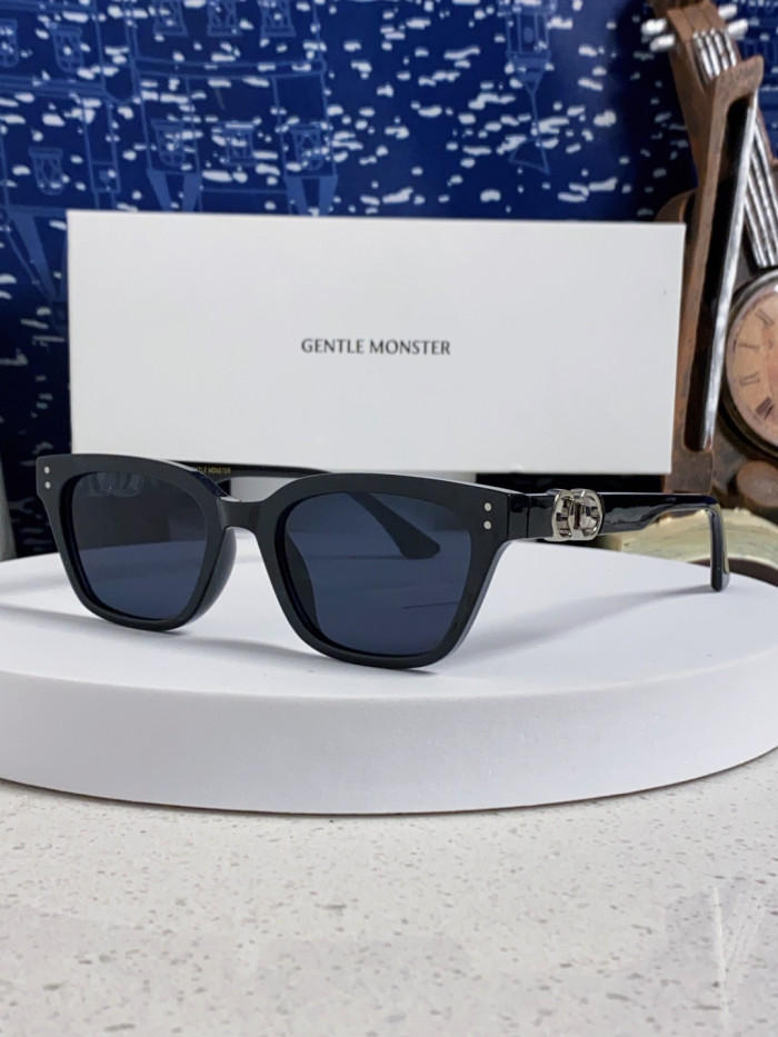 GENTLE MONSTER  SUNGLASSES-09