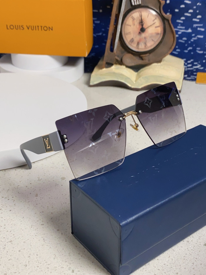LOUIS VUITTON   SUNGLASSES-09