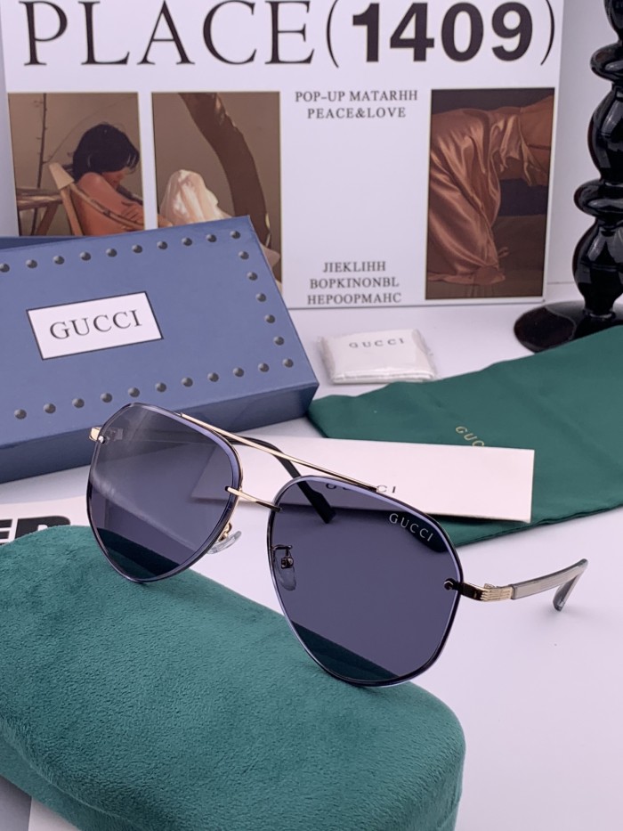 GUCCI SUNGLASSES-011