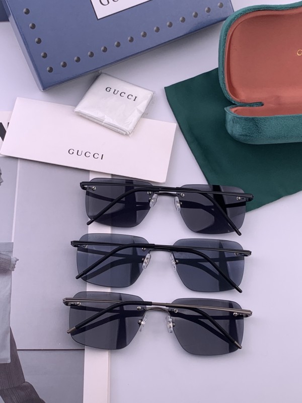 GUCCI SUNGLASSES-011
