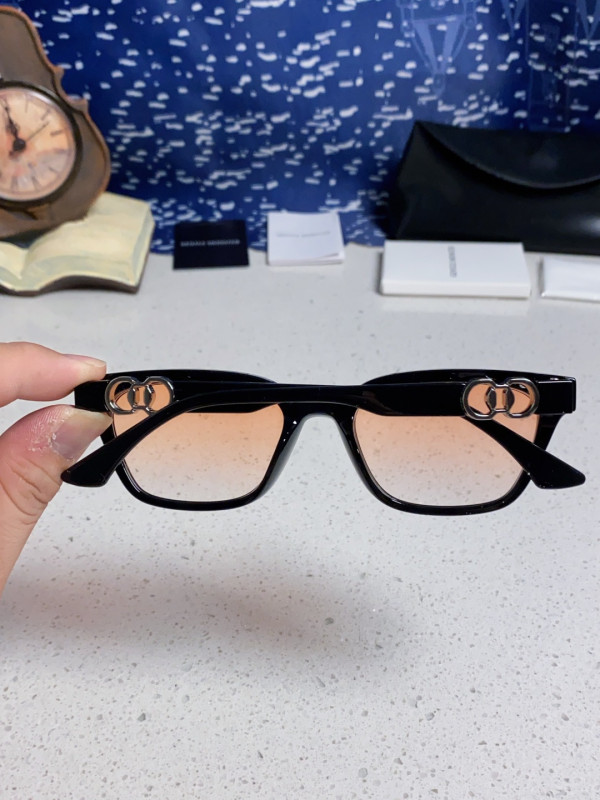 GENTLE MONSTER  SUNGLASSES-09