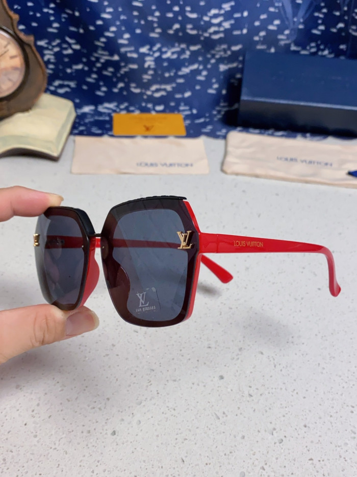 LOUIS VUITTON   SUNGLASSES-08