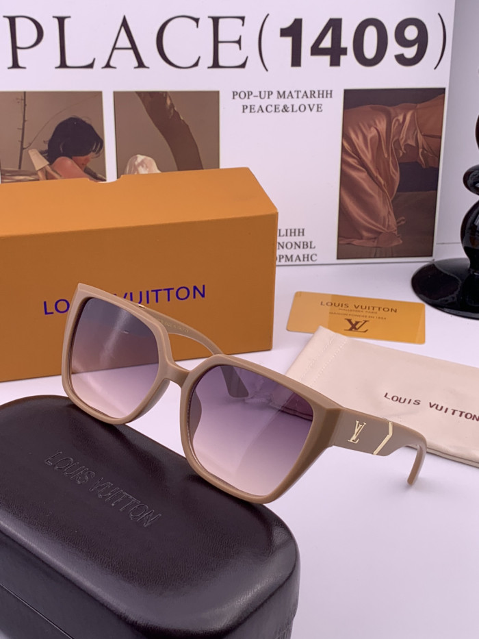 LOUIS VUITTON  SUNGLASSES-57
