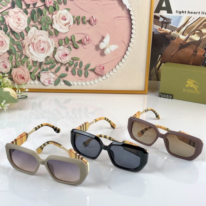 BURBERRY  SUNGLASSES-09