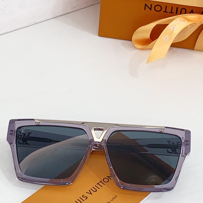 LOUIS VUITTON  SUNGLASSES-051