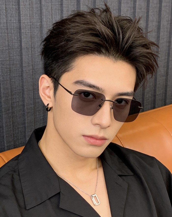 GUCCI SUNGLASSES-011