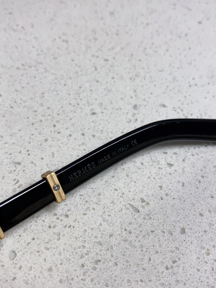 HERMES  SUNGLASSES-09