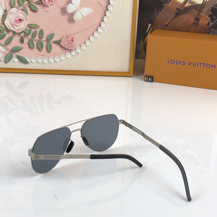 LOUIS VUITTON   SUNGLASSES-011