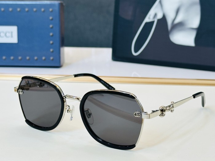 GUCCI SUNGLASSES-051