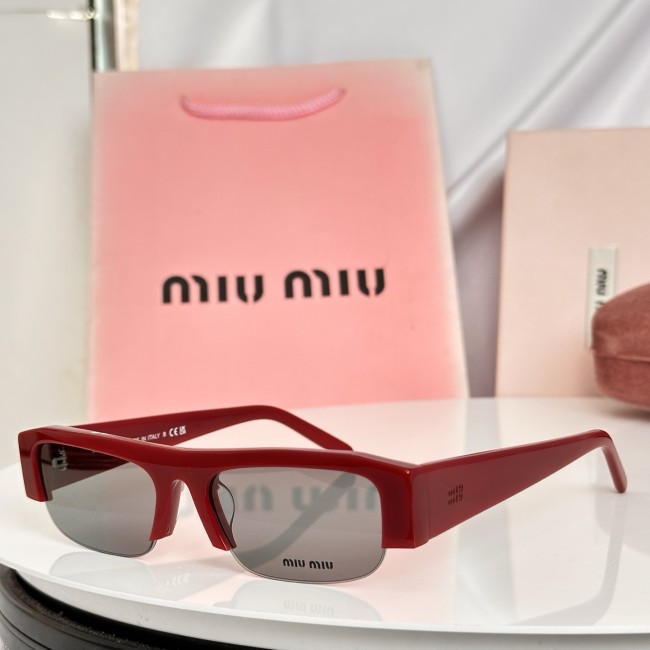 MIU MIU  SUNGLASSES-021