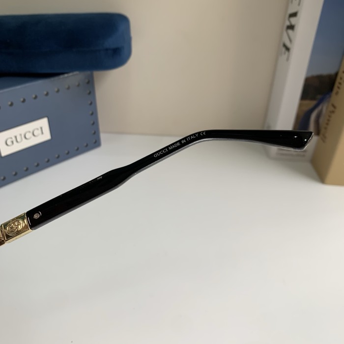 GUCCI  SUNGLASSES-59