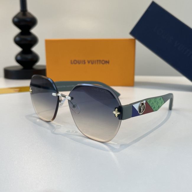 LOUIS VUITTON   SUNGLASSES-09