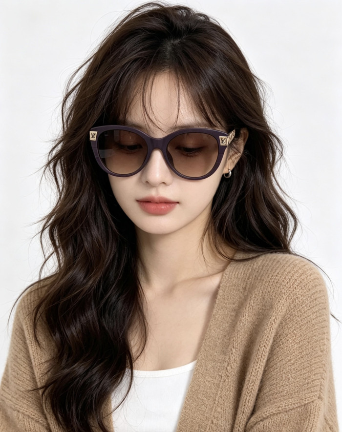 LOUIS VUITTON  SUNGLASSES-57
