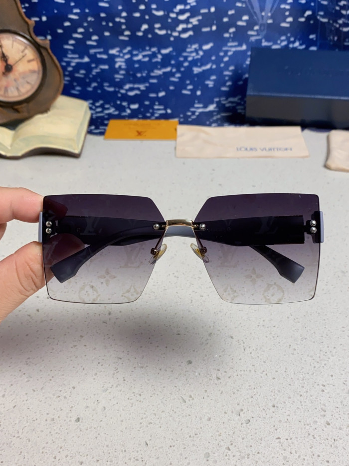LOUIS VUITTON   SUNGLASSES-09