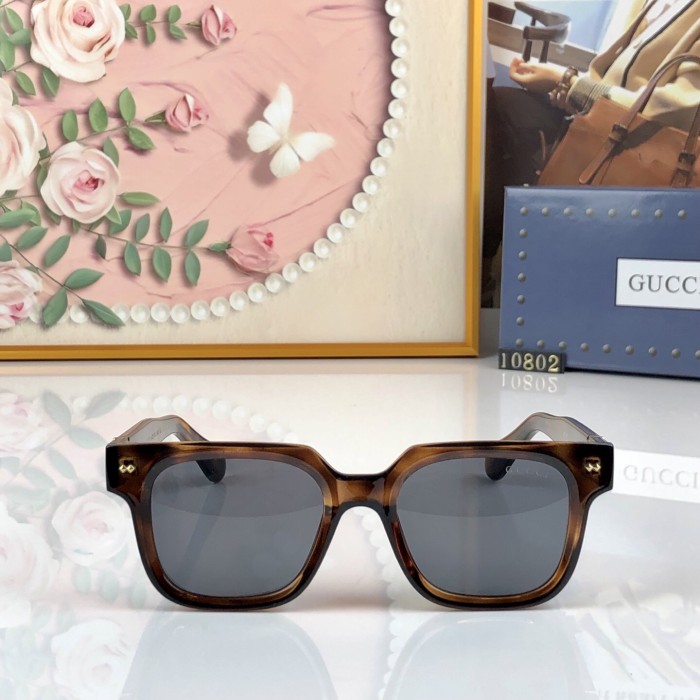 GUCCI SUNGLASSES-511