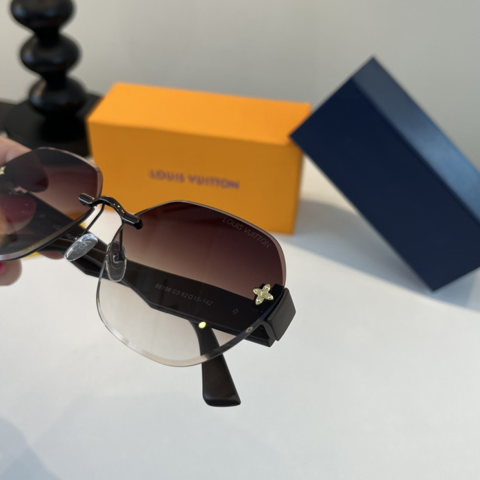 LOUIS VUITTON   SUNGLASSES-09