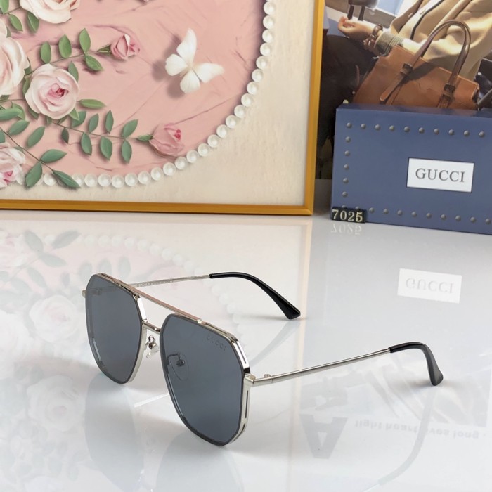 GUCCI  SUNGLASSES-011