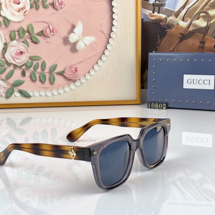GUCCI SUNGLASSES-511