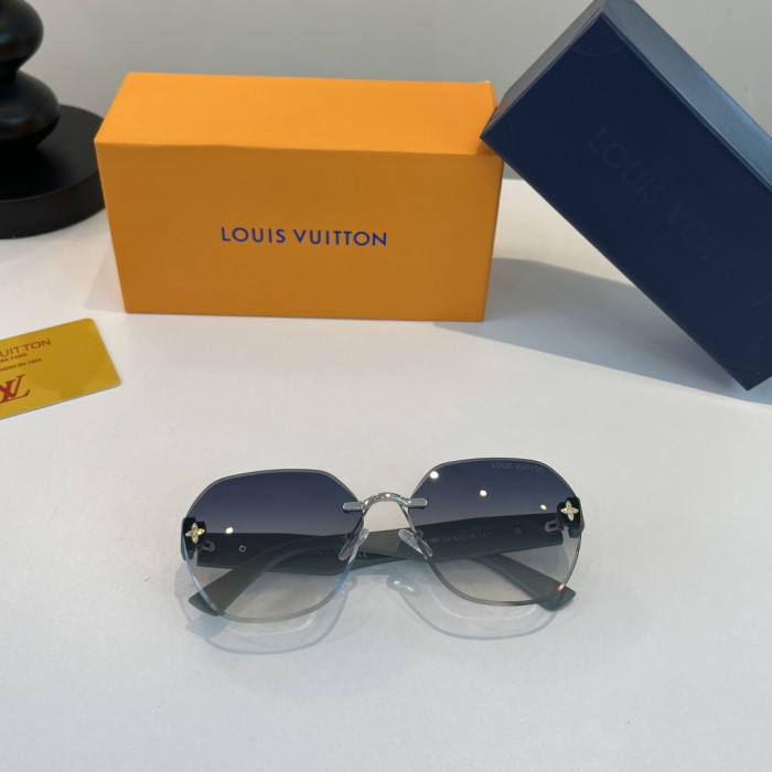 LOUIS VUITTON   SUNGLASSES-09