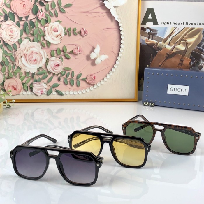 GUCCI  SUNGLASSES-511