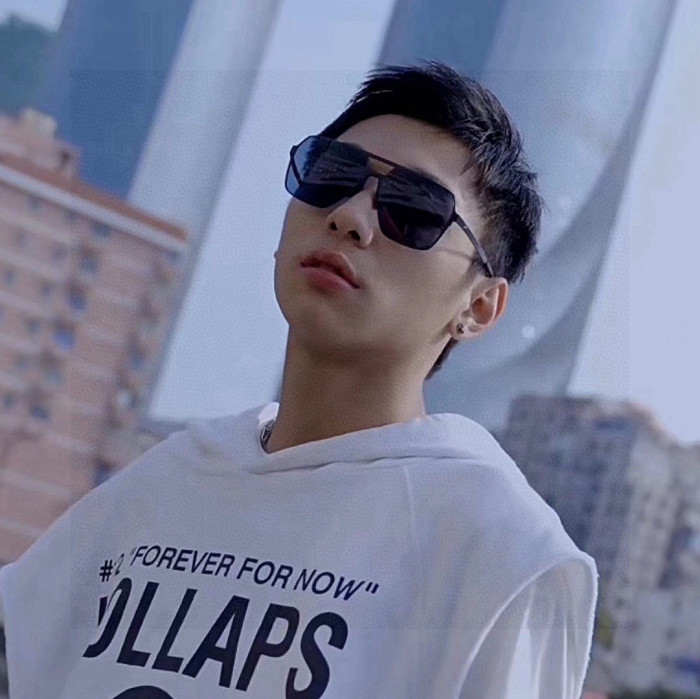 GUCCI SUNGLASSES-011