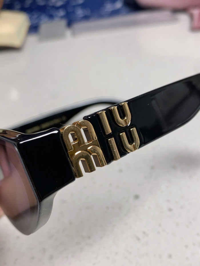 MIU MIU SUNGLASSES-08