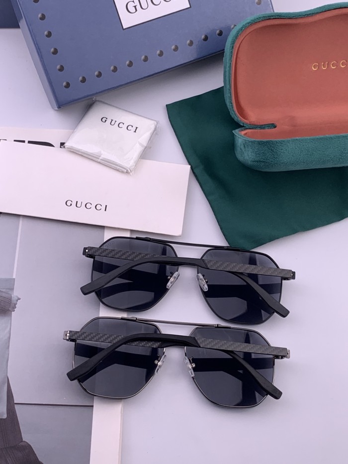 GUCCI SUNGLASSES-011