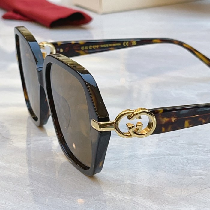GUCCI  SUNGLASSES-051